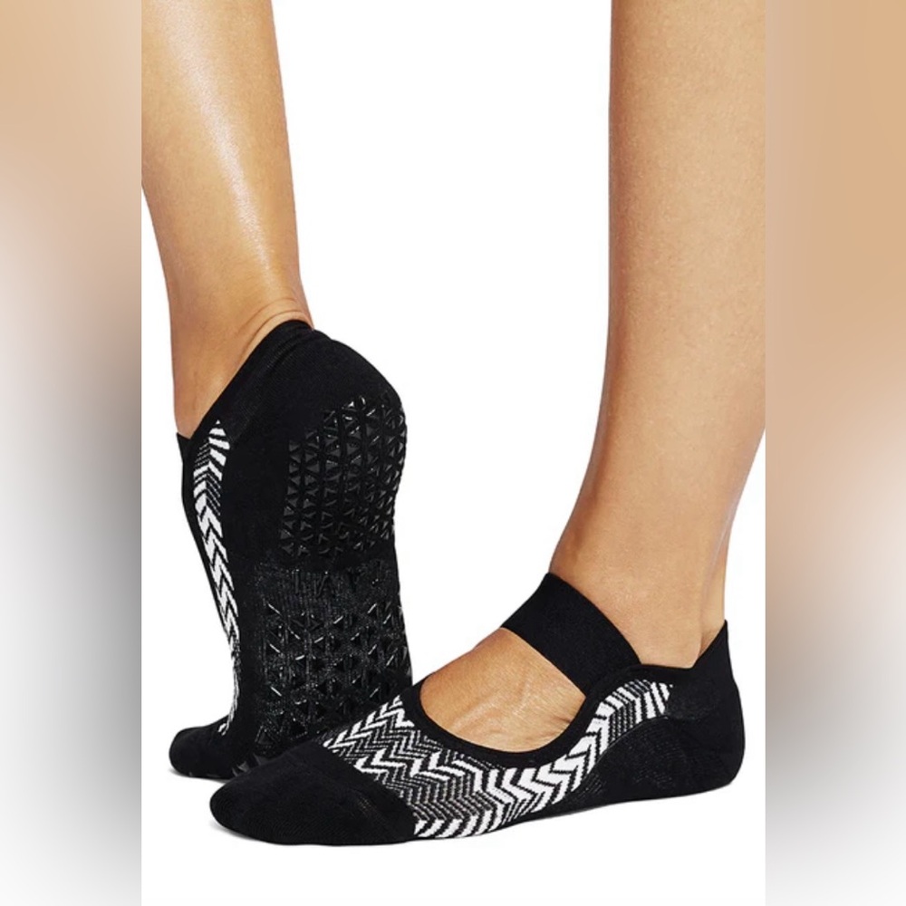 NWT Tavi LOLA GRIP SOCKS. Color: Black/white. Size: Medium